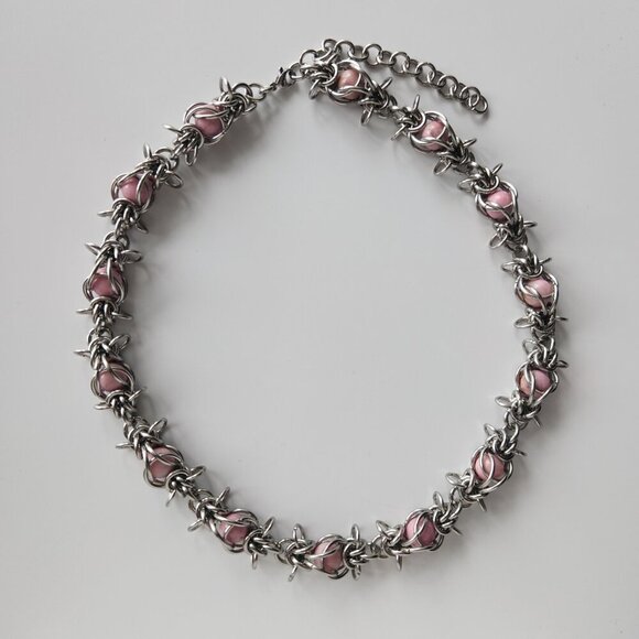 Fairy princess pink barbwire chain mail necklace with a small silver chain - Picture 5 of 9